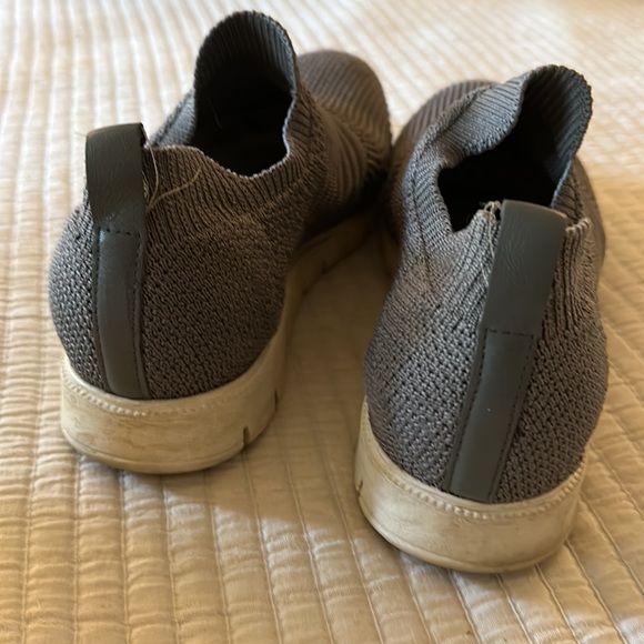 Knit Pull-On Sneakers by Chocolat Blu Women’s Size 8. - Picture 5 of 7